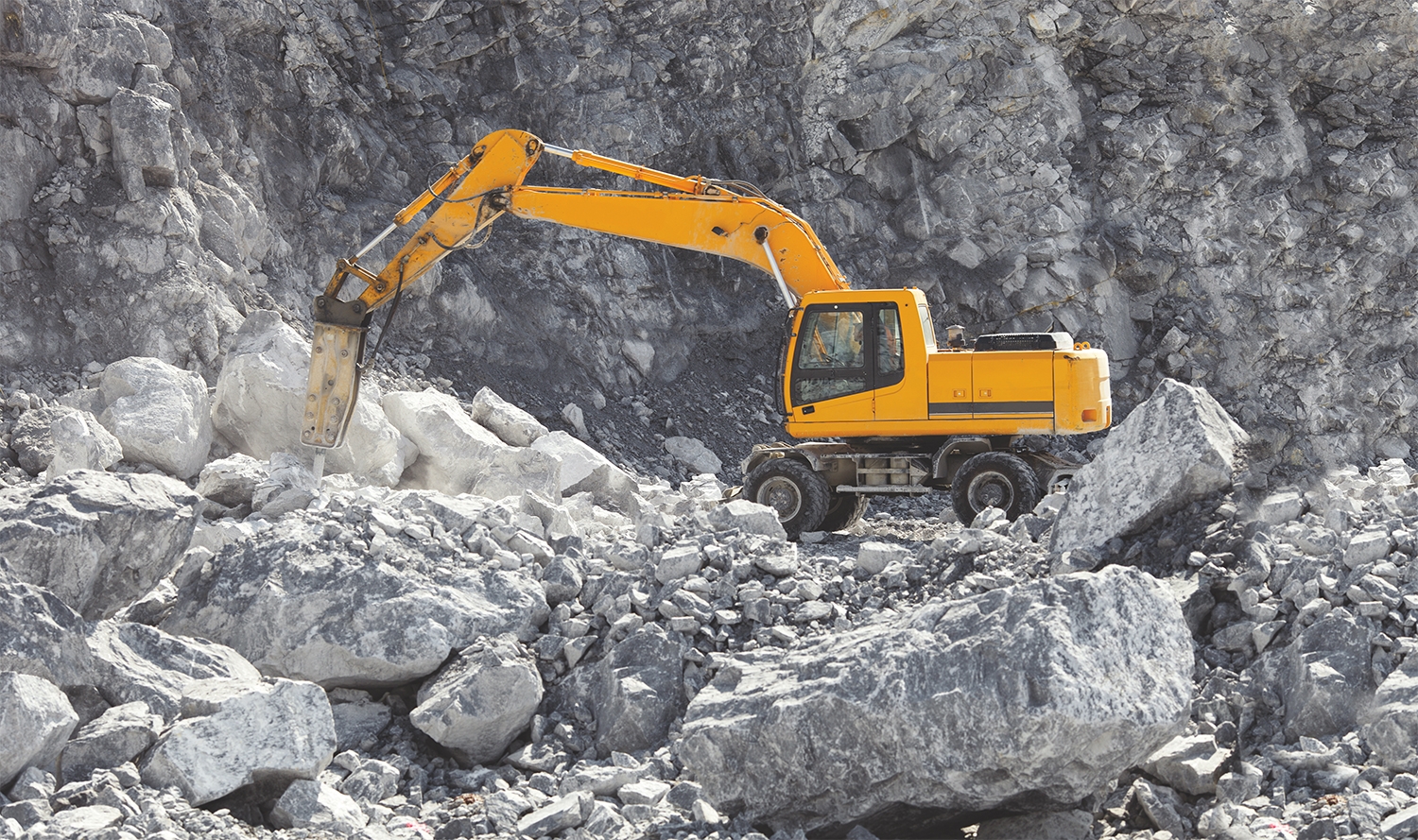 bt5v-header_722683648 Aggregate Excavator