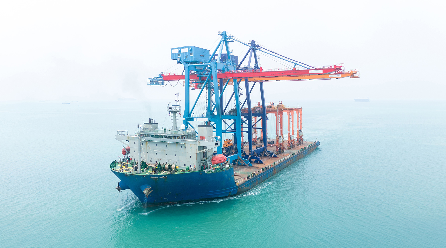 Marine_Straddle-Crane-2631015829